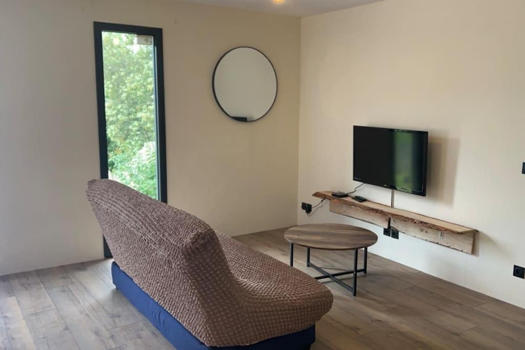 Maison En Bois A Entrechaux Eksteriør billede